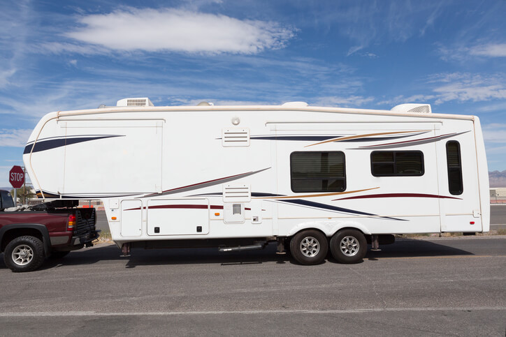 Fifth Wheel Trailers in Sammamish