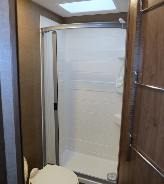 2019 FOUR WINDS 26B 4X4 Class-C, by Thor Motor Coach, Slide-Out-Image