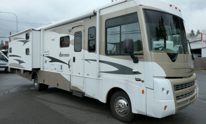 2008 SIGHTSEER 35J Class-A by Winnebago, Bunk Beds, 2-Slide-Outs-Image