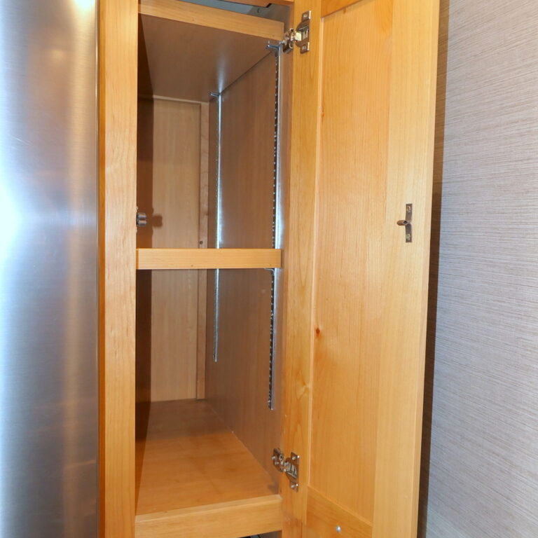 2022 ALLEGRO RED 33AL Bus by Tiffin, Cummins Diesel, 3-Slide-Outs-Image