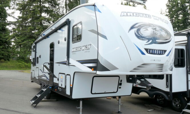 2022 CHEROKEE ARCTIC WOLF LIMITED 287BH 5th Wheel, by Forest River, Bunk Room-Image