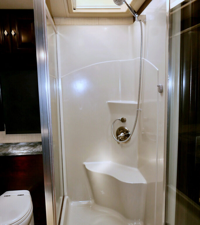 2016 Allegro PHAETON 44OH Bus by Tiffin Motorhomes, 1-1/2 Baths, 4-Slide-Outs-Image