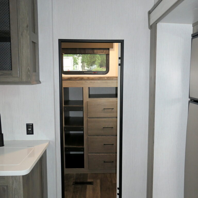 2022 Heartland ELKRIDGE 33BHS 5th/Wheel, Bunk Beds, 2-Slide-Outs-Image