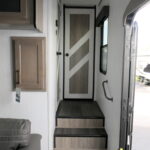 2022 Heartland ELKRIDGE 33BHS 5th/Wheel, Bunk Beds, 2-Slide-Outs-Thumbnail