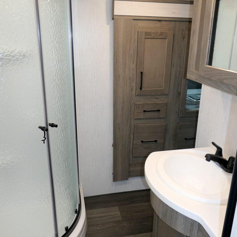 2022 Heartland ELKRIDGE 33BHS 5th/Wheel, Bunk Beds, 2-Slide-Outs-Image