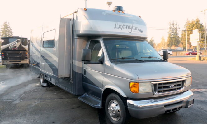 2005 LEXINGTON GTS 283 Class-B+ by Forest River, Full-Paint, 3-Slide-Outs-Image