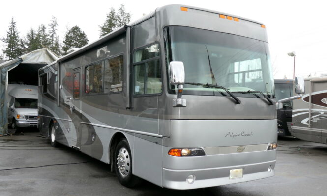 2007 ALPINE Limited SE 36MDDS Bus, Cummins 400HP/8.9L, 2-Slide-Outs-Image