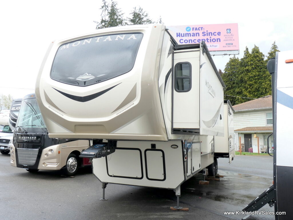 2019 Keystone MONTANA 3810MS 5th Wheel, 3-Slide-Outs, Four Season-Image