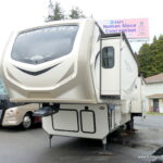 2019 Keystone MONTANA 3810MS 5th Wheel, 3-Slide-Outs, Four Season-Thumbnail