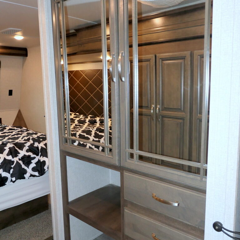 2019 Keystone MONTANA 3810MS 5th Wheel, 3-Slide-Outs, Four Season-Image