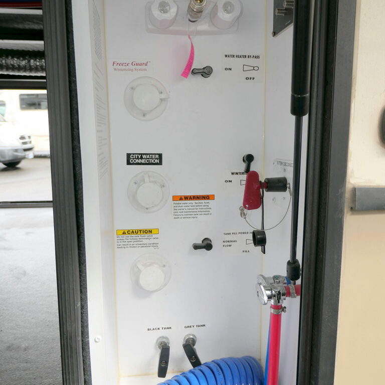 2019 Keystone MONTANA 3810MS 5th Wheel, 3-Slide-Outs, Four Season-Image