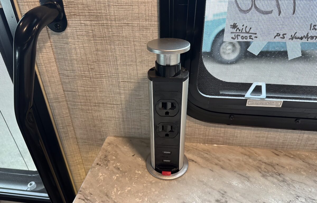 2021 Jayco GREYHAWK 29MV Class-C, 2-Slide-Outs, Low Miles, Auto Leveling-Image