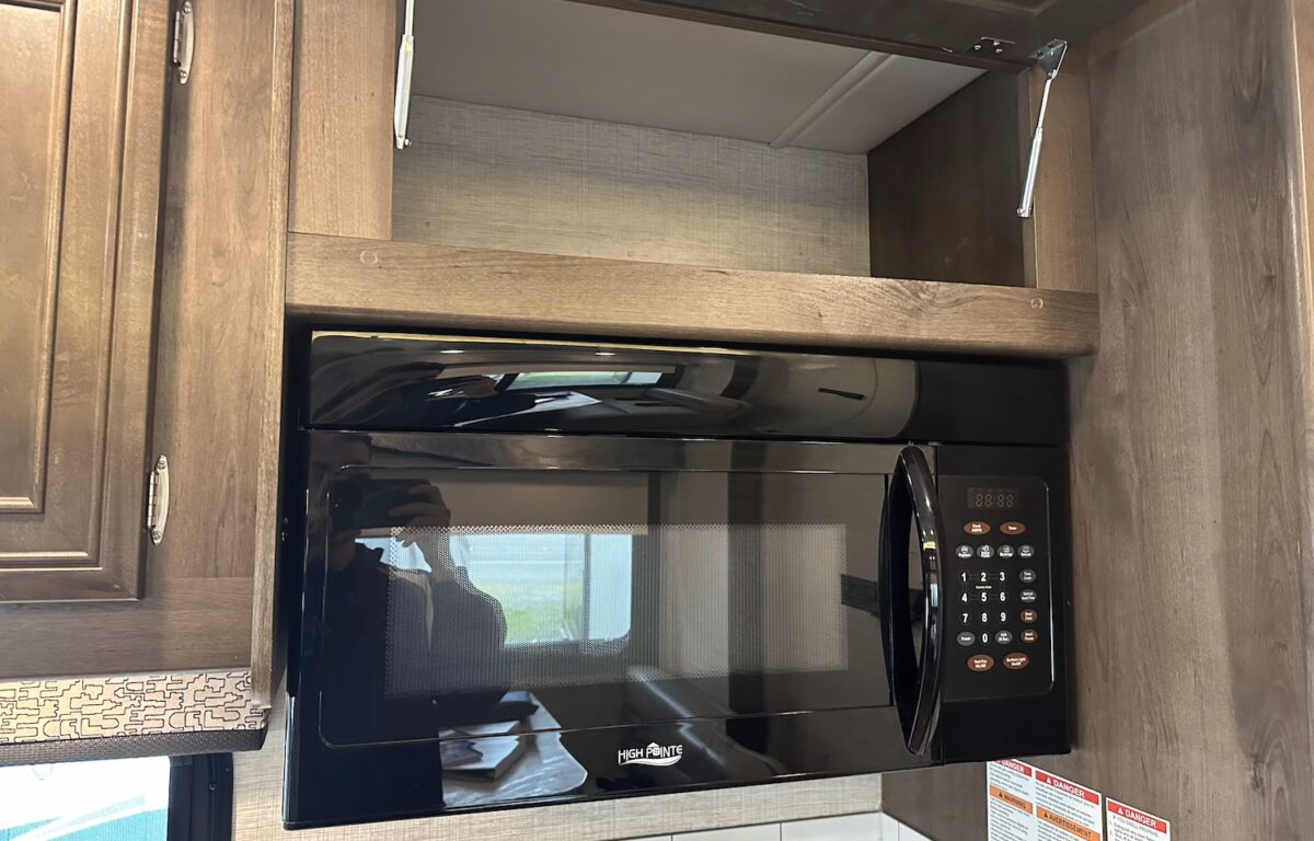 2021 Jayco GREYHAWK 29MV Class-C, 2-Slide-Outs, Low Miles, Auto Leveling-Image