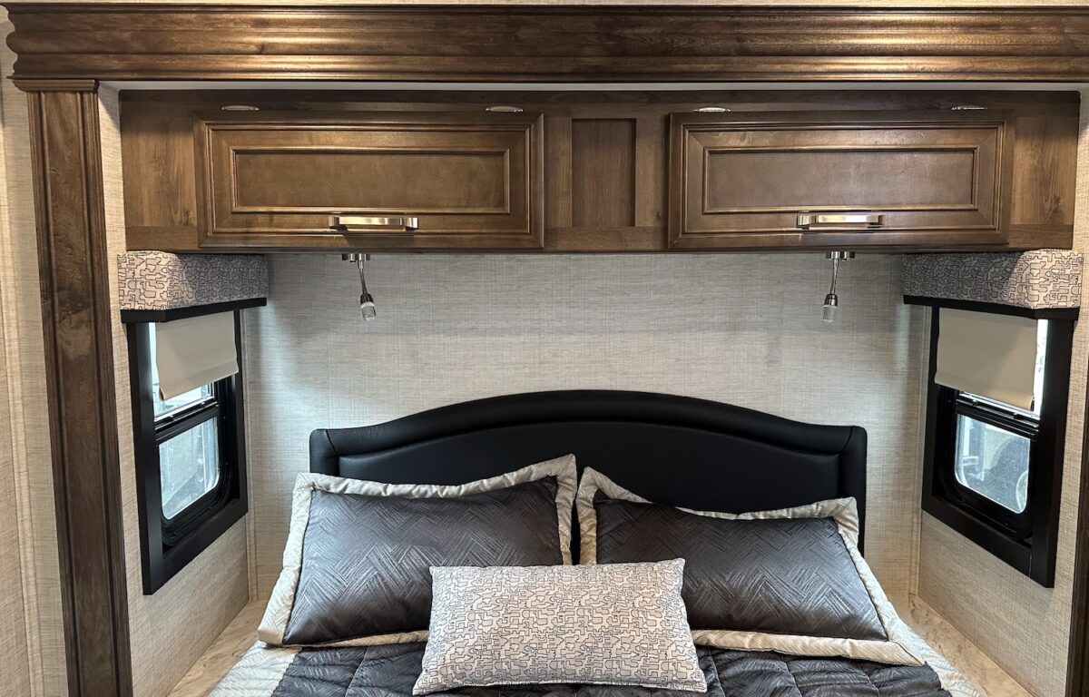 2021 Jayco GREYHAWK 29MV Class-C, 2-Slide-Outs, Low Miles, Auto Leveling-Image