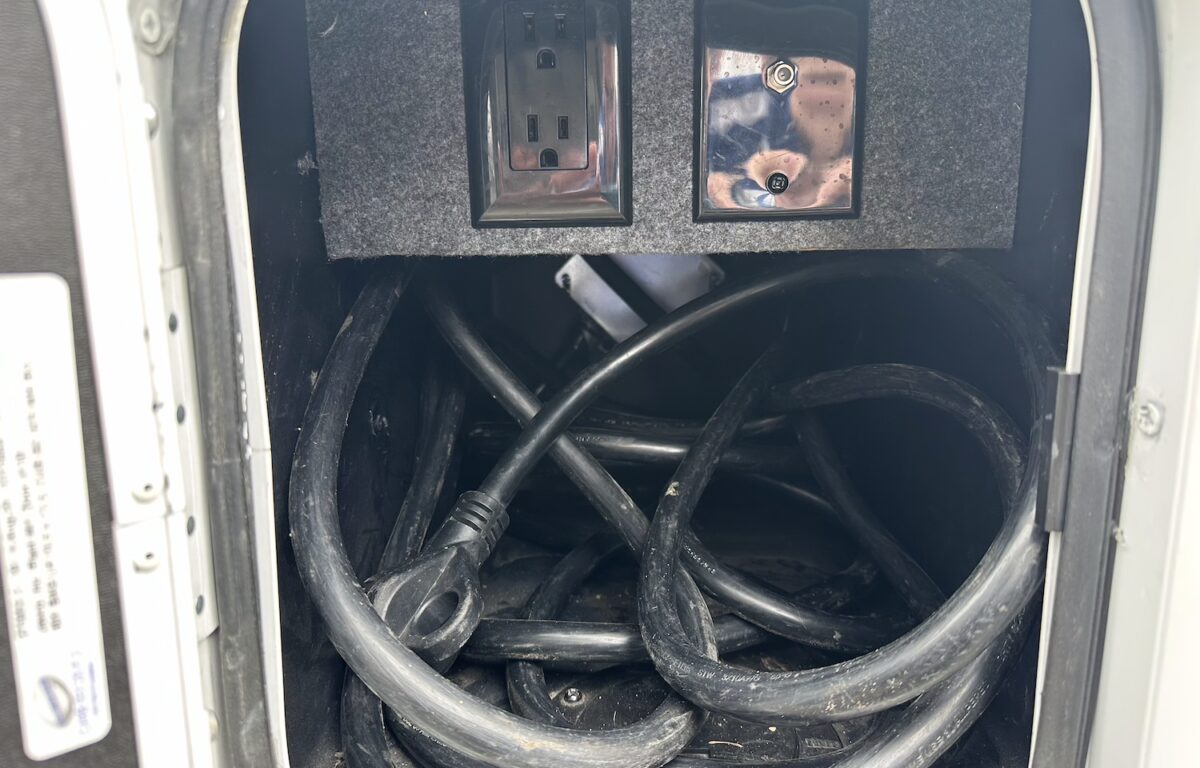 2021 Jayco GREYHAWK 29MV Class-C, 2-Slide-Outs, Low Miles, Auto Leveling-Image