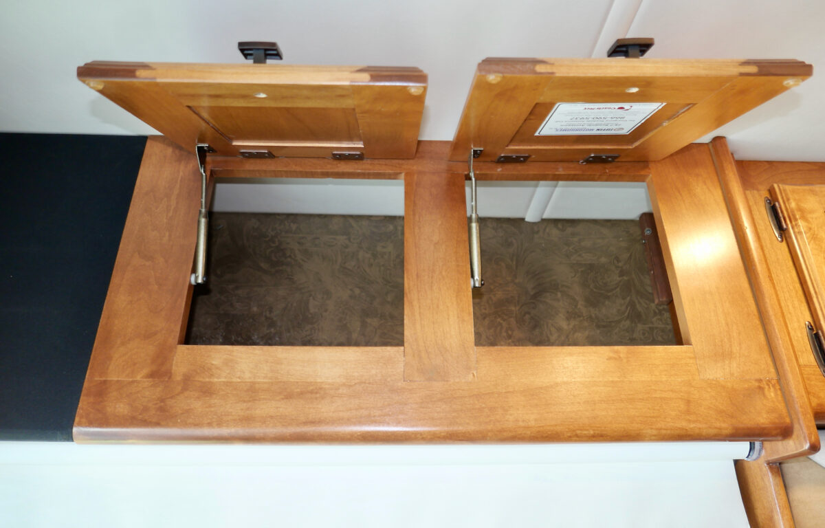 2014 Allegro OPEN ROAD 31SA Class-A Gas, By Tiffin Motorhomes, 2-Slide-Outs, Paint-Image