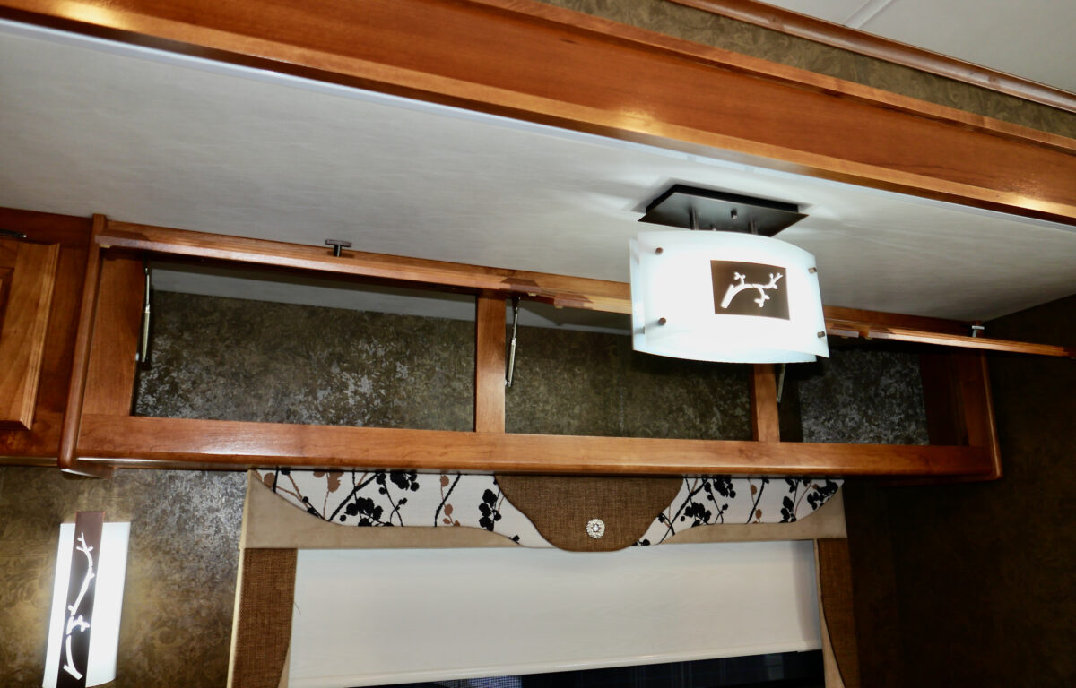 2014 Allegro OPEN ROAD 31SA Class-A Gas, By Tiffin Motorhomes, 2-Slide-Outs, Paint-Image