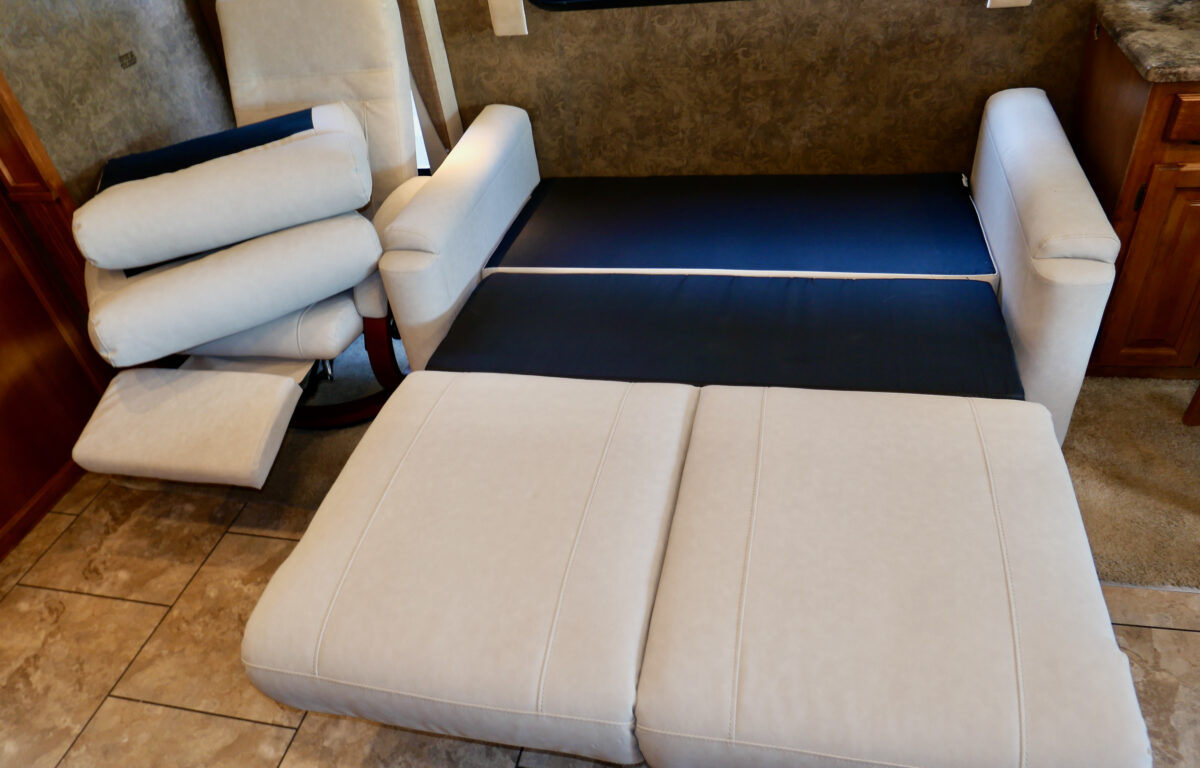 2014 Allegro OPEN ROAD 31SA Class-A Gas, By Tiffin Motorhomes, 2-Slide-Outs, Paint-Image