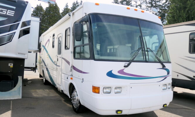 2000 TRADEWINDS 7370 Bus by National RV, CAT 300-HP Turbo Diesel, Slide-Out-Image