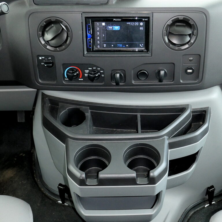 2021 SUNSEEKER 2350LE Class-C by Forest River, Cab-Bunk, Sleep-6-Image