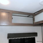 2021 Coleman LIGHT 2515RL Travel Trailer, By Dutchmen, Slide-Out, Great Condition!-Thumbnail