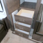 2021 Coleman LIGHT 2515RL Travel Trailer, By Dutchmen, Slide-Out, Great Condition!-Thumbnail