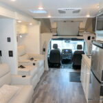 2021 Tiffin WAYFARER 25RW Class-B+, Mercedes Sprinter, Slide-Out, Like NEW Condition!-Thumbnail