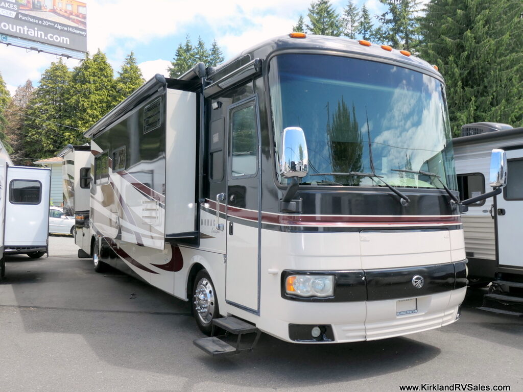 2009 Monaco KNIGHT 41SKQ Bus, Cummins 360-HP Turbo Diesel, Quad-Slides-Image
