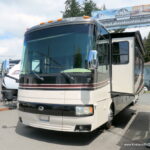 2009 Monaco KNIGHT 41SKQ Bus, Cummins 360-HP Turbo Diesel, Quad-Slides-Thumbnail