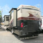 2009 Monaco KNIGHT 41SKQ Bus, Cummins 360-HP Turbo Diesel, Quad-Slides-Thumbnail