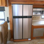 2009 Monaco KNIGHT 41SKQ Bus, Cummins 360-HP Turbo Diesel, Quad-Slides-Thumbnail