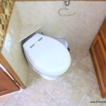 2009 Monaco KNIGHT 41SKQ Bus, Cummins 360-HP Turbo Diesel, Quad-Slides-Thumbnail