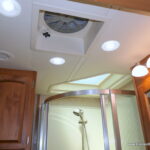 2009 Monaco KNIGHT 41SKQ Bus, Cummins 360-HP Turbo Diesel, Quad-Slides-Thumbnail