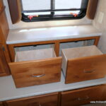 2009 Monaco KNIGHT 41SKQ Bus, Cummins 360-HP Turbo Diesel, Quad-Slides-Thumbnail