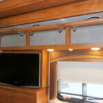 2009 Monaco KNIGHT 41SKQ Bus, Cummins 360-HP Turbo Diesel, Quad-Slides-Thumbnail