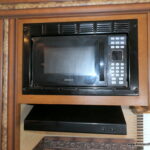 2014 Thor FOUR WINDS 28Z Class-C, Slide-Out, Sleeps-8-Thumbnail