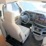 2014 Thor FOUR WINDS 28Z Class-C, Slide-Out, Sleeps-8-Thumbnail