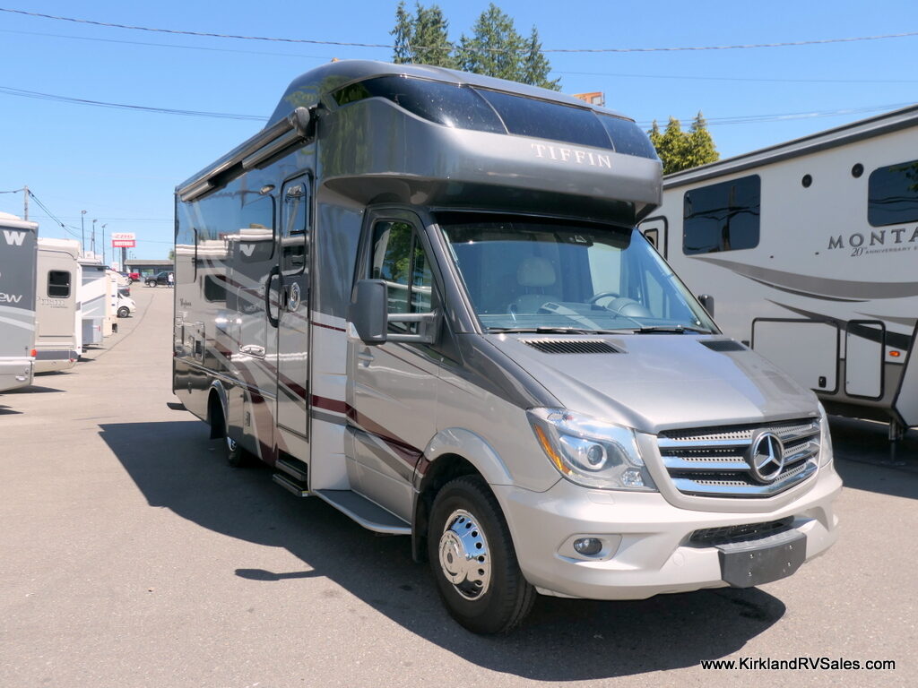 2019 Tiffin WAYFARER 24TW Class-C, Mercedes Diesel, Auto Jacks, Twins/King Bed-Image