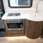 2019 Tiffin WAYFARER 24TW Class-C, Mercedes Diesel, Auto Jacks, Twins/King Bed-Thumbnail