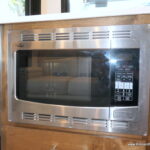 2019 Tiffin WAYFARER 24TW Class-C, Mercedes Diesel, Auto Jacks, Twins/King Bed-Thumbnail