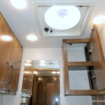 2019 Tiffin WAYFARER 24TW Class-C, Mercedes Diesel, Auto Jacks, Twins/King Bed-Thumbnail