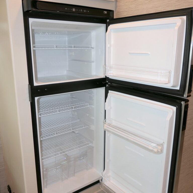 2022 THOR ACE 32.3 Class-A, Bunk Beds, Low Miles, Like New!-Image