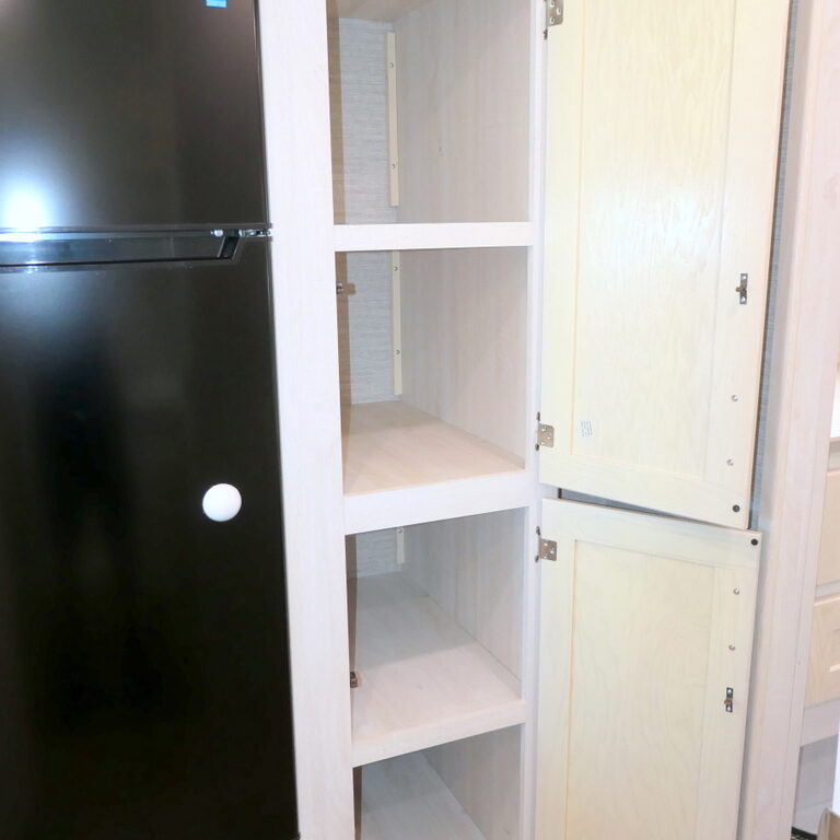 2020 Winnebago INTENT 28Y Class-A, 3-Slides, Low Miles, Exterior Kitchenette-Image