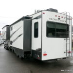 2021 MONTANA HIGH COUNTRY 294RL 5th Wheel, by Keystone, 3-Slides, Four Season Living-Thumbnail