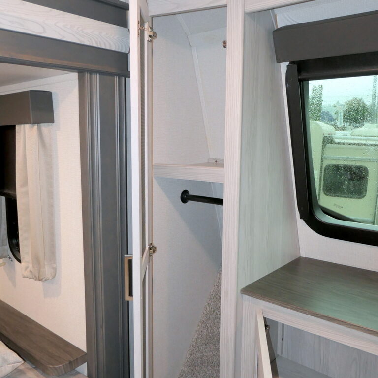 2021 MONTANA HIGH COUNTRY 294RL 5th Wheel, by Keystone, 3-Slides, Four Season Living-Image