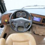 2013 Newmar VENTANA 3433 Bus, 360HP Diesel, Quad-Slides, Low Miles-Thumbnail