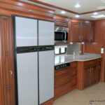 2013 Newmar VENTANA 3433 Bus, 360HP Diesel, Quad-Slides, Low Miles-Thumbnail
