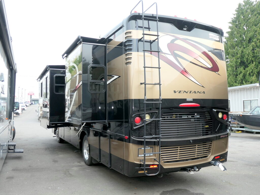 2013 Newmar VENTANA 3433 Bus, 360HP Diesel, Quad-Slides, Low Miles-Image