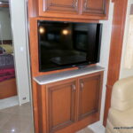 2013 Newmar VENTANA 3433 Bus, 360HP Diesel, Quad-Slides, Low Miles-Thumbnail