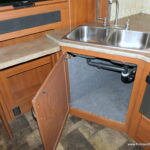 2014 Fleetwood BOUNDER Classic 30T Class-A, 2-Slides, Full Body Paint-Thumbnail